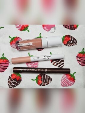 Lip & Cheek + Stick Eyeshadow Bundle
